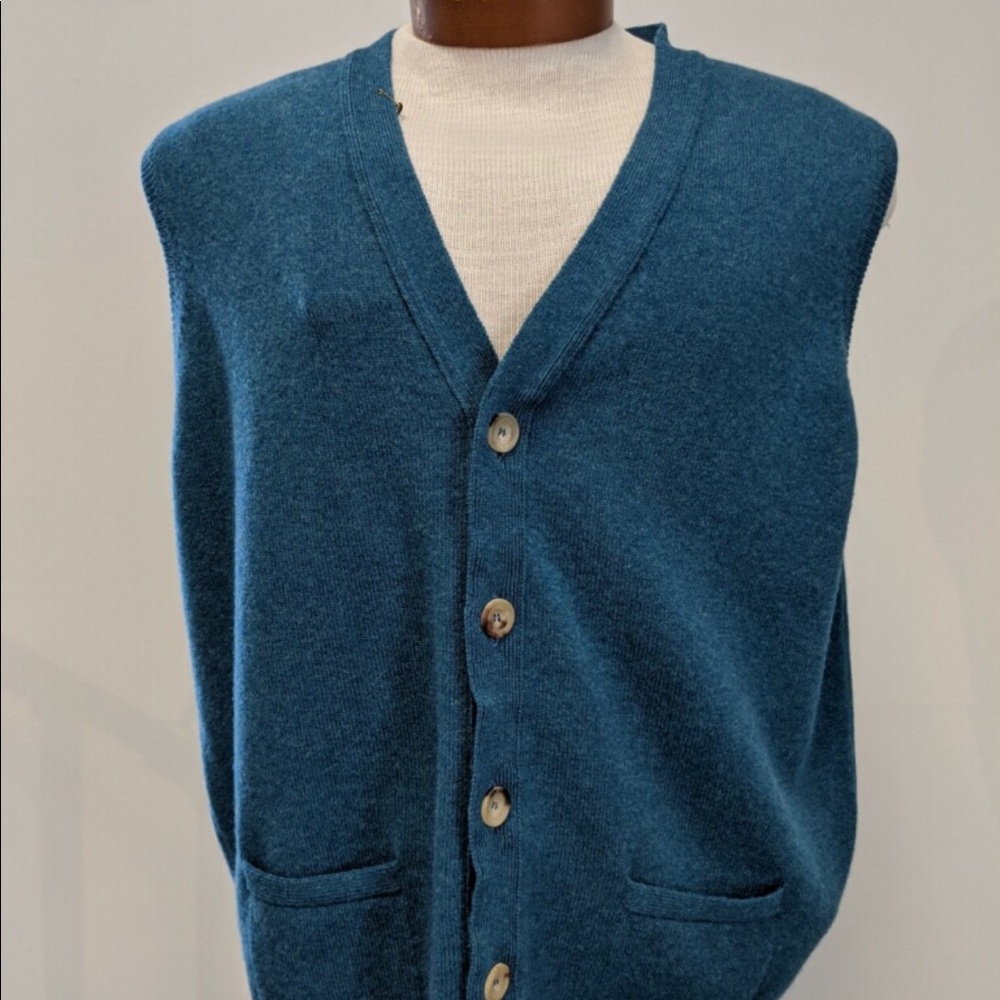 Drakes vest